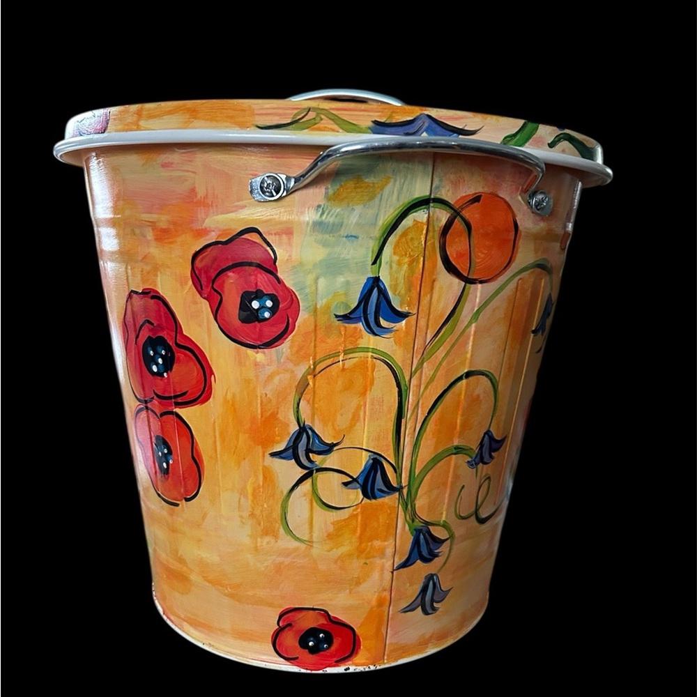 Hand-Painted by Owner,4gal. Metal garbage can with lid.